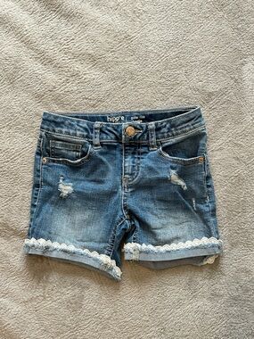 hippe Girls' Blue Denim Lace-Trim Shorts
